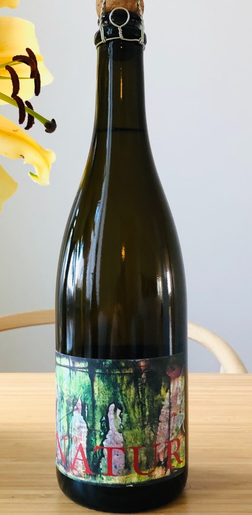 nature wine, apples, apple wine, wine, fruit wine, apple cider, natural wine, Osterlen, Sweden, Swedish wine, Systembolaget, champagne, sparkling wine