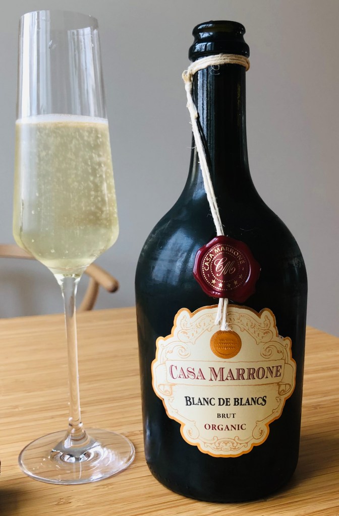 champagne, cava, chardonnay, pinor noir, veuve clicquot, wine, france, french wine, reims, casa marone, blanc de blancs